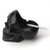 Skull Ashtray black - use case