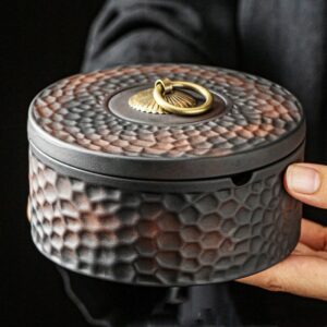 Japanese Retro Ashtray With Lid - Suitable For Outdoor